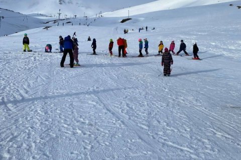 Mynd tekin á skíðadegi Grunnskóla Fjallabyggðar 2021.