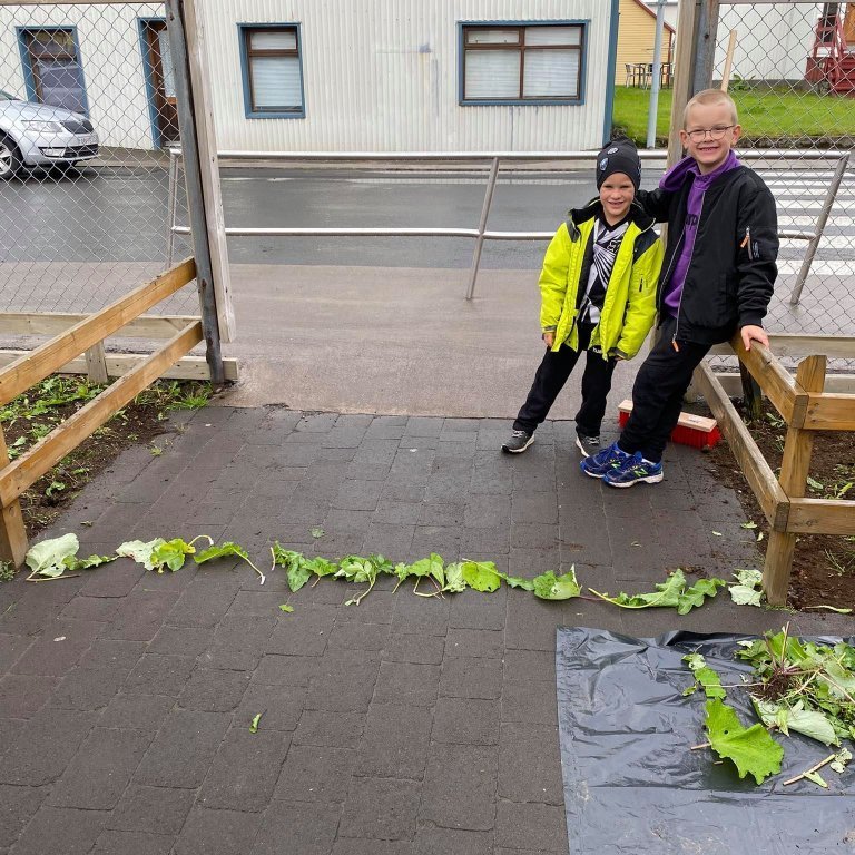 242190674_1219086311900869_7835308006768985475_n