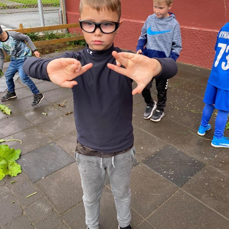 242263618_1060705738091112_862268187386680196_n