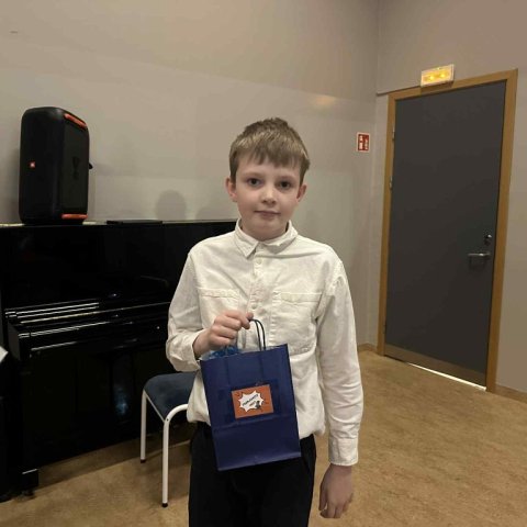 Frumlegasta piparkökuhúsið: Erpur Emil