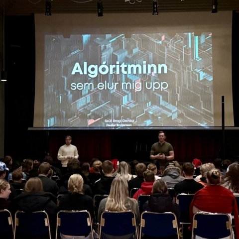 Öflug  fræðsla um netöryggi og miðlalæsi 