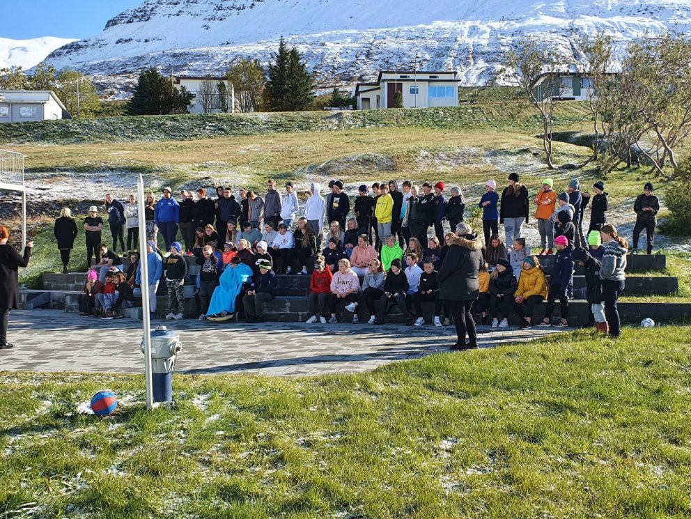 Gullskórinn afhentur