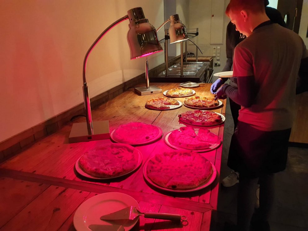 Pizzuveisla á Rauðkutorgi