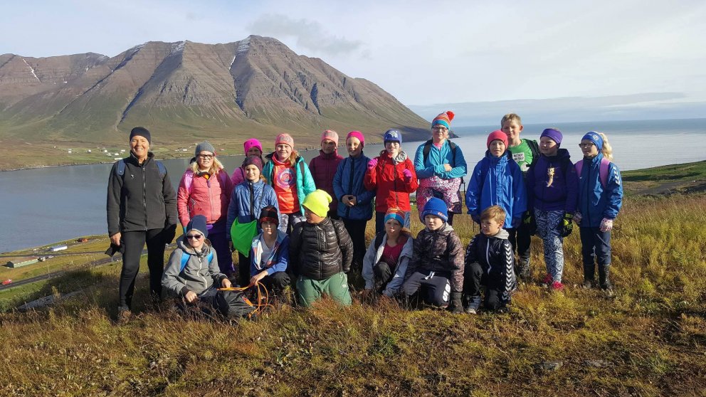 5. bekkur á leið sinni upp í Brimnesdal