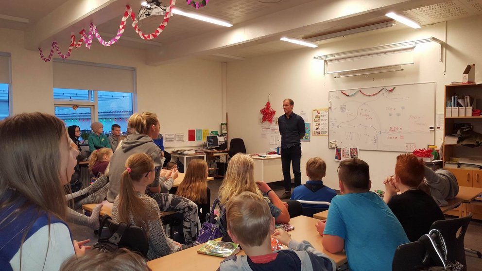 Þorgrímur Þráinsson heimsækir miðstigið