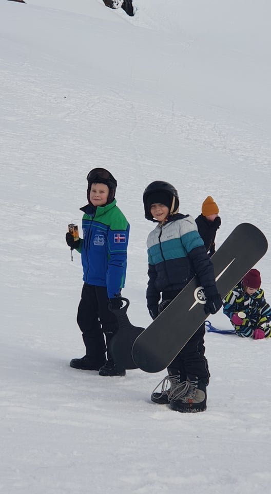 Frábær skíðadagur hjá 1.-4.bekk