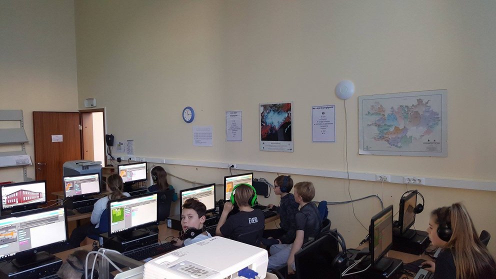 Nú lærum við forritun