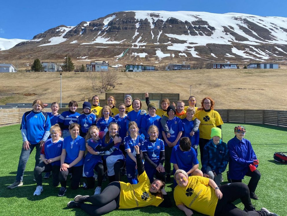 Starfsfólk vs. 7.bekkur