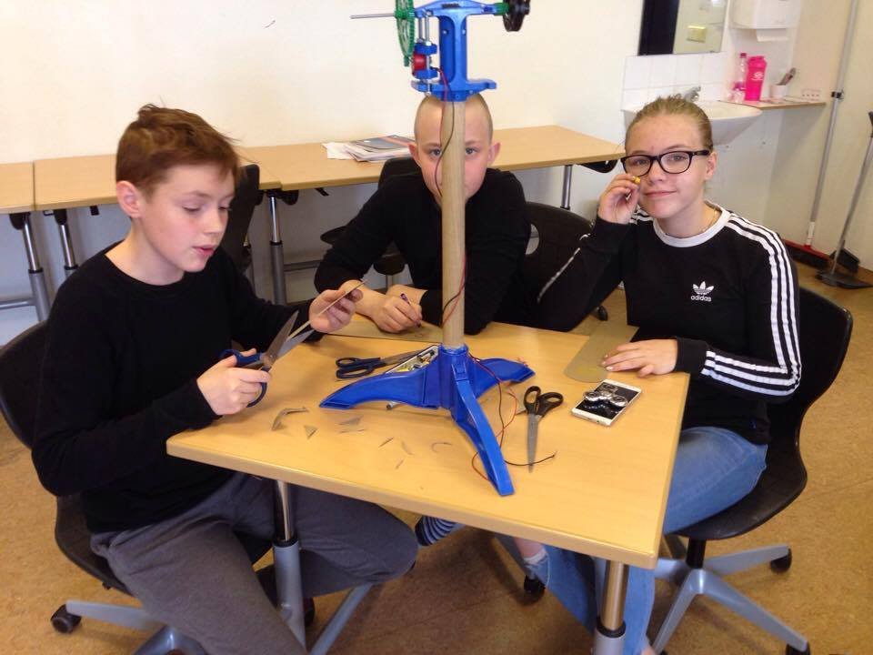 Vindmyllusmíði á unglingastigi