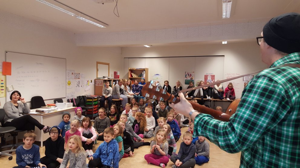 Söngstund við Tjarnarstíg