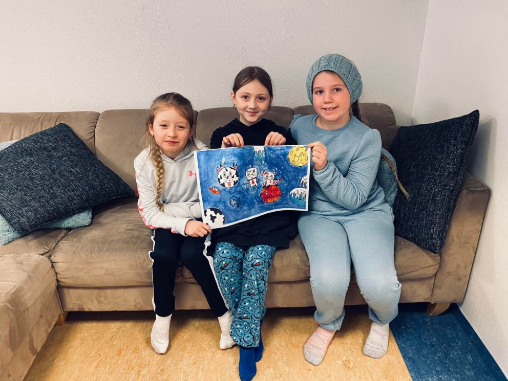 Adríana Diljá Hólm Elísdóttir, Júlíana Rós Þorsteinsdóttir og Þórdís Embla Guðjónsdóttir með verðlau…