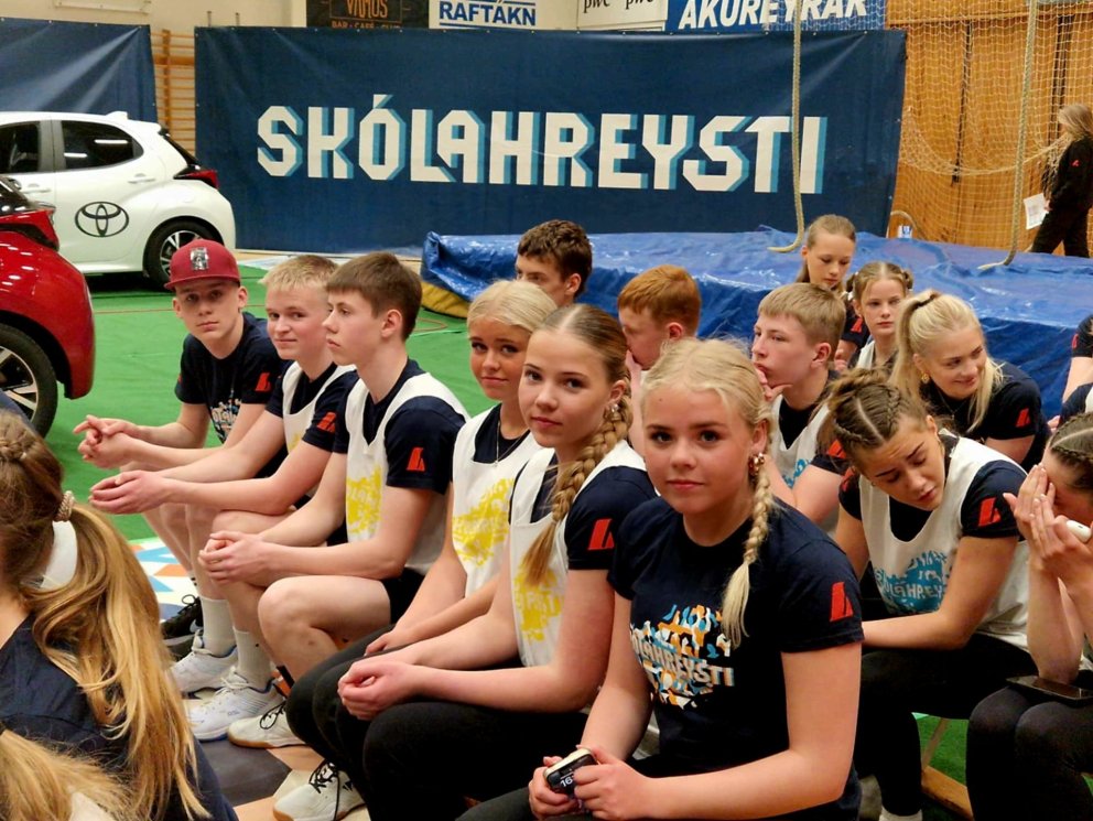 Lið Grunnskóla Fjallabyggðar: Sverrir Freyr, Tómas Ingi, Óðinn Arnar, Silja Rún, Mundína Ósk og Ásdí…