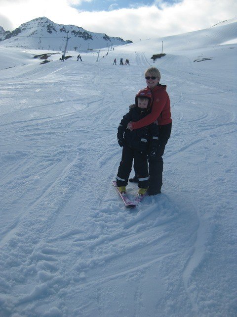 Skíðadagur yngsta stigs við Norðurgötu haldin í Skarðinu