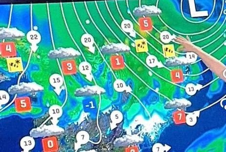 Skólaakstur fellur niður á morgun
