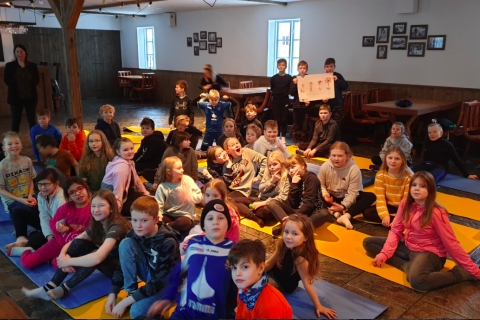 Lestur gefur lífinu lit - Verðlaunatexti frá 4. og 5.bekk Grunnskóla Fjallabyggðar!