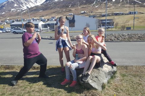 Ísferð í boði Foreldrafélagsins