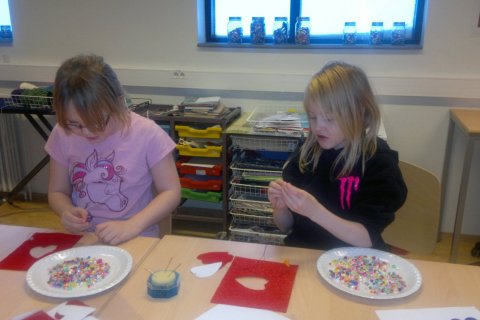 Skólasýning miðvikudaginn 13. maí