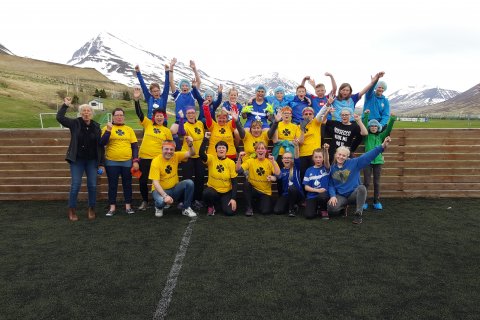 Fótboltaleikur 7. bekkjar á móti kennurum