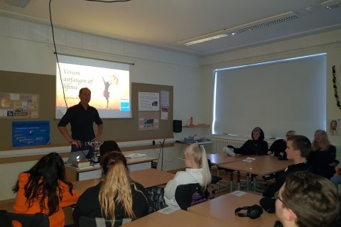 Þorgrímur Þráinsson heimsækir 10. bekk