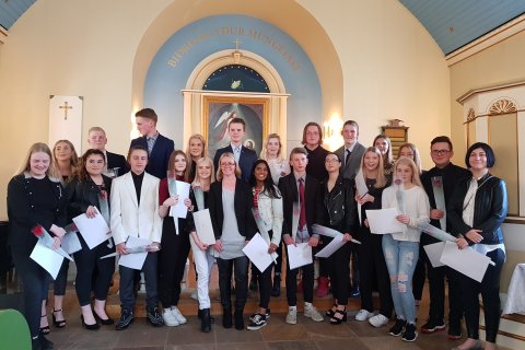 10. bekkur ásamt umsjónarkennara sínum