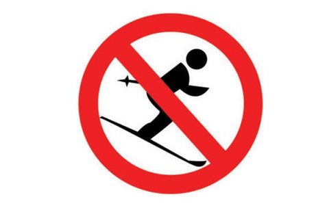 Skíðadegi frestað