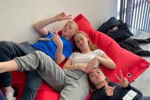 Foreldrafélag gefur gjafir!