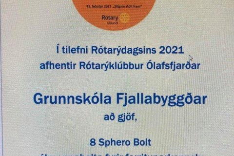 Rótarýklúbbur Ólafsfjarðar færði skólanum veglega gjöf