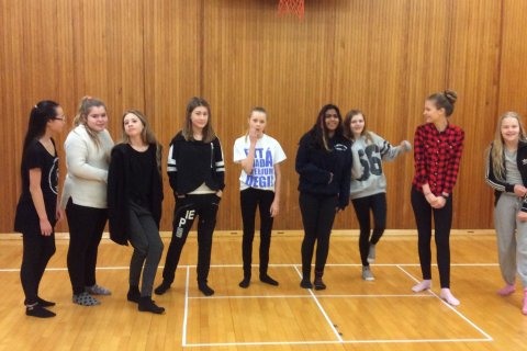 Nemendaráð skipuleggur leiki í frímínútum á unglingastiginu.