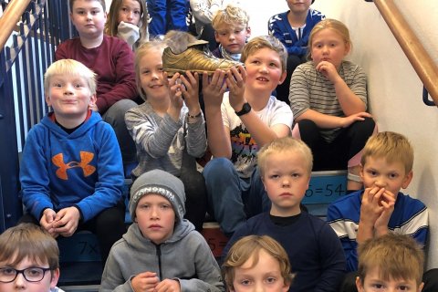 Göngum í skólann. Gullskórinn afhendur!