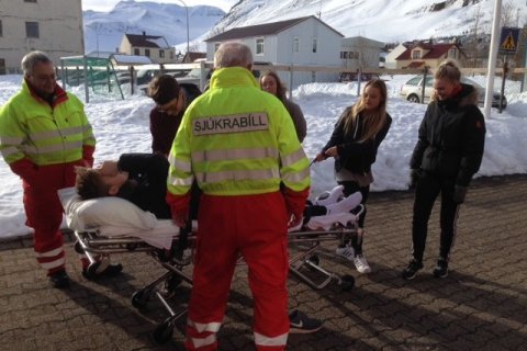 Skyndihjálparnámskeið í grunnskólanum