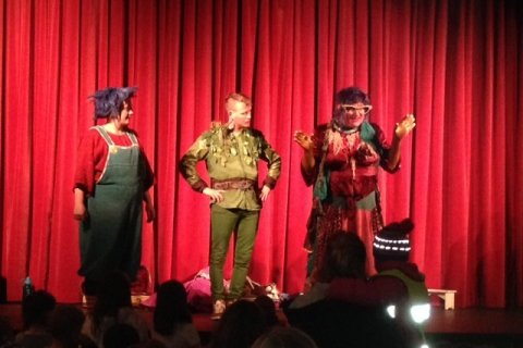 Söngvasyrpa leikhópsins Lottu