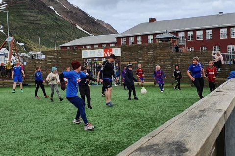 4.bekkur rústaði starfsfólki!