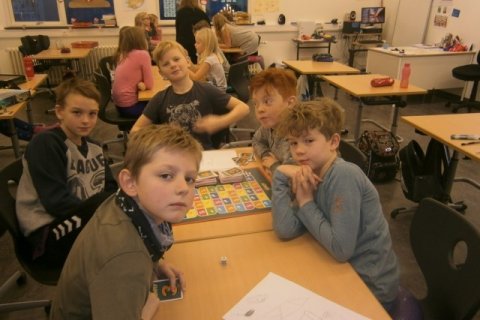 Spilastund milli bekkja í morgun við Tjarnarstíg